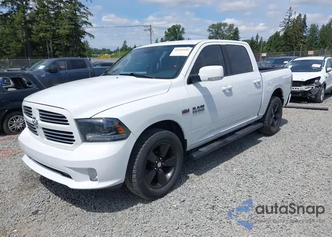 2015 Ram 1500 Sport из США, поврежденный, VIN 1C6RR7MT7FS601470